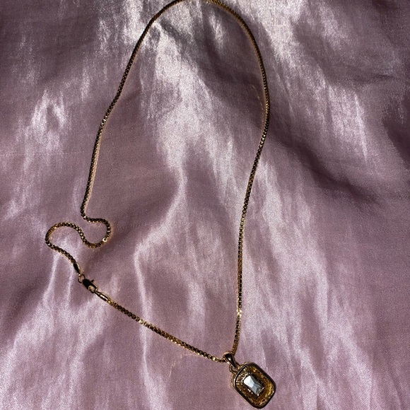 Gold Rhinestone Necklace - Picture 3 of 8